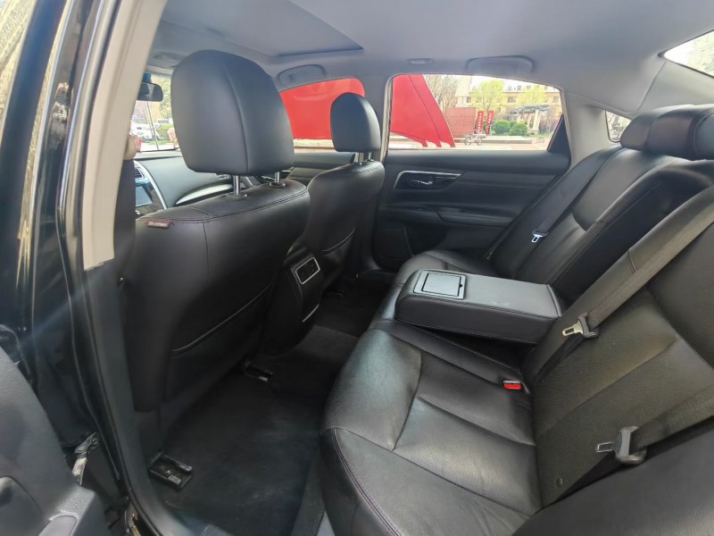 安阳18年日产天籁9