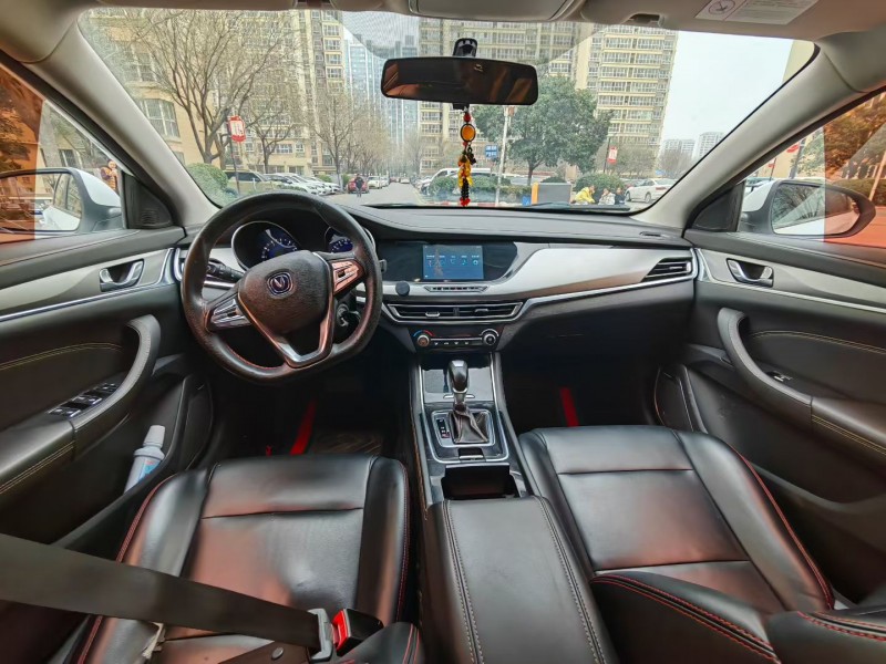 安阳19年长安汽车逸动7