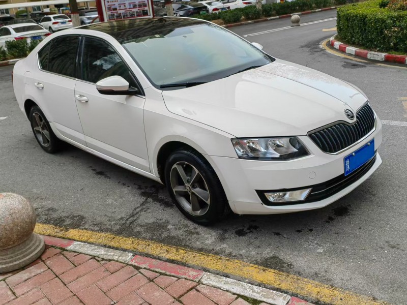 安阳15年斯柯达明锐2