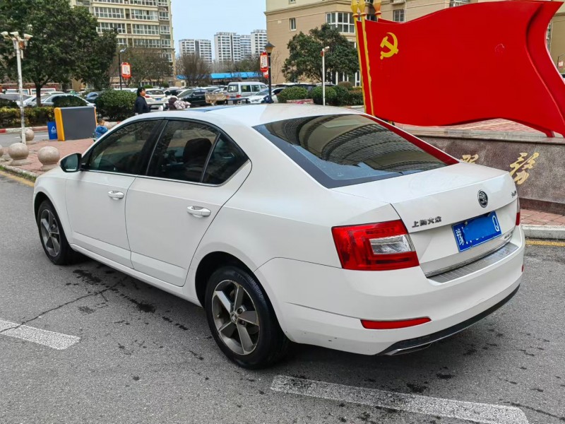 安阳15年斯柯达明锐4