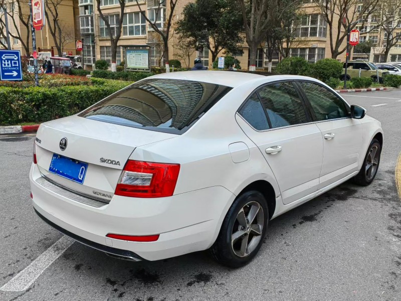 安阳15年斯柯达明锐5