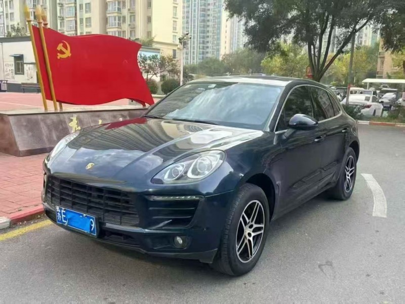 安阳18年保时捷Macan2