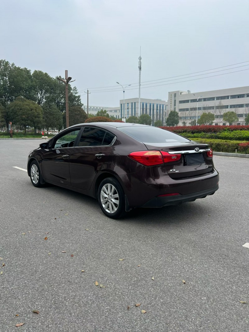 南阳15年起亚K36