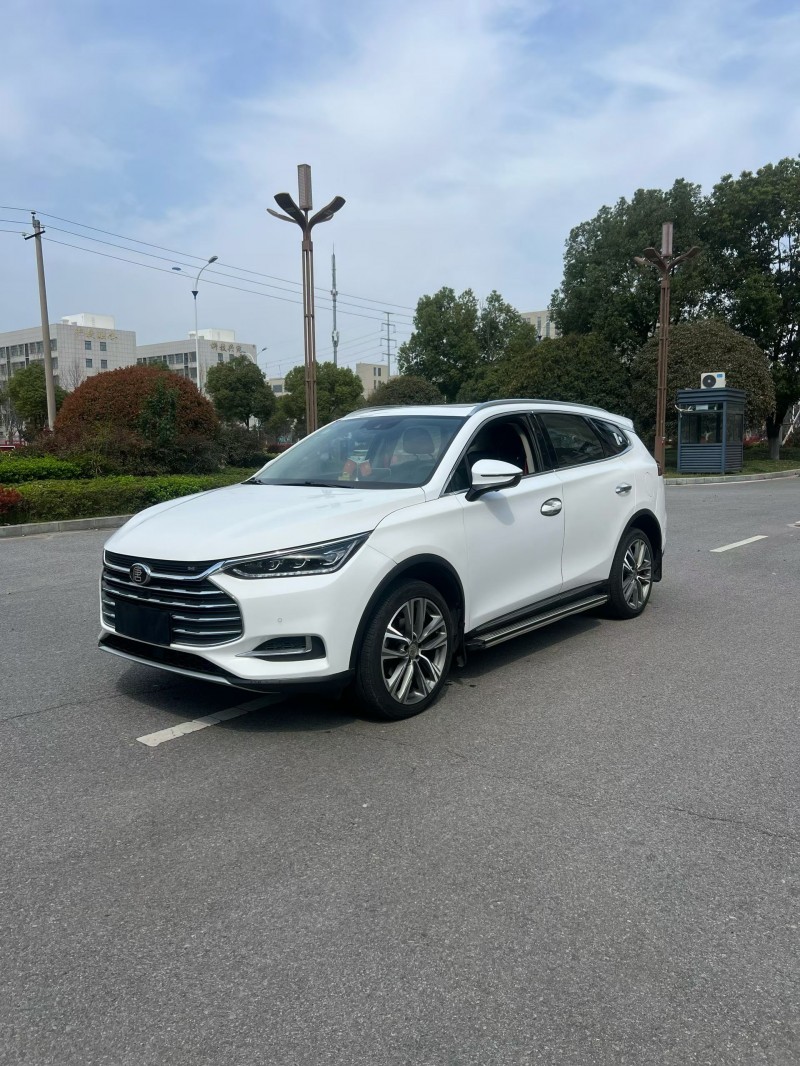 南阳18年比亚迪唐2