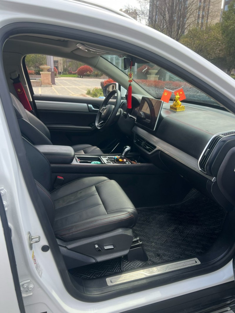 南阳18年比亚迪唐4