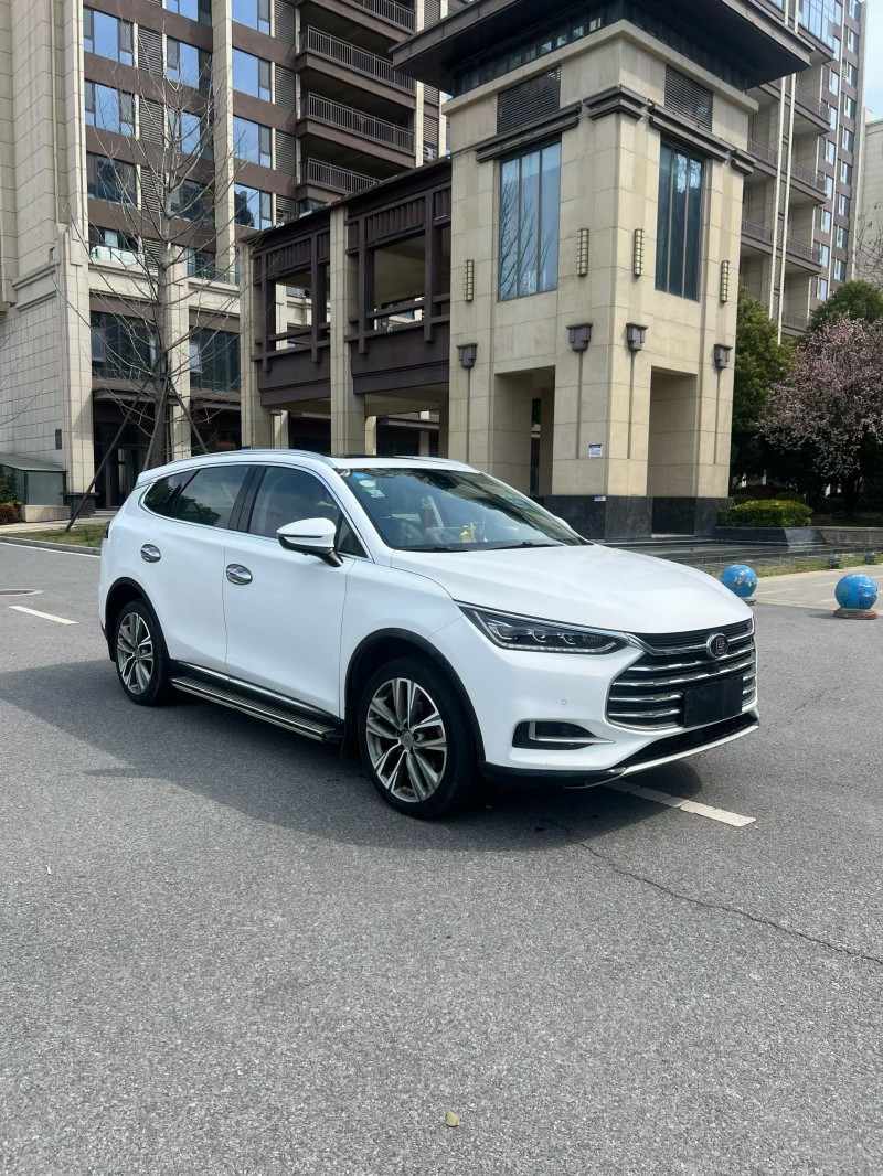 南阳18年比亚迪唐9