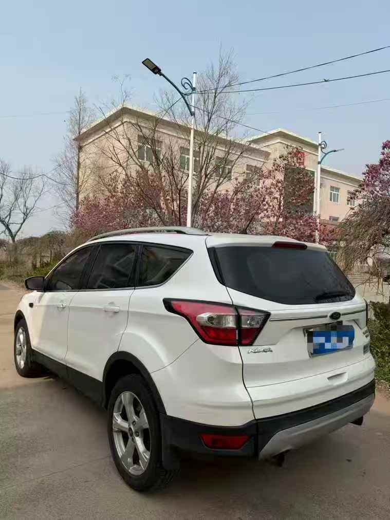 枣庄17年福特翼虎8