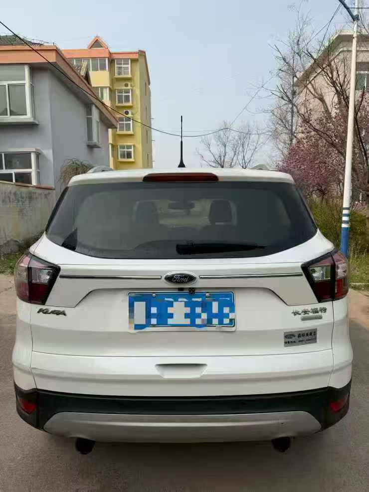 枣庄17年福特翼虎9