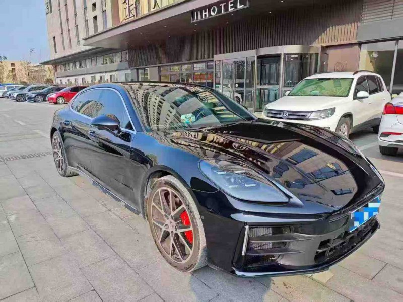 徐州24年保时捷帕拉梅拉2