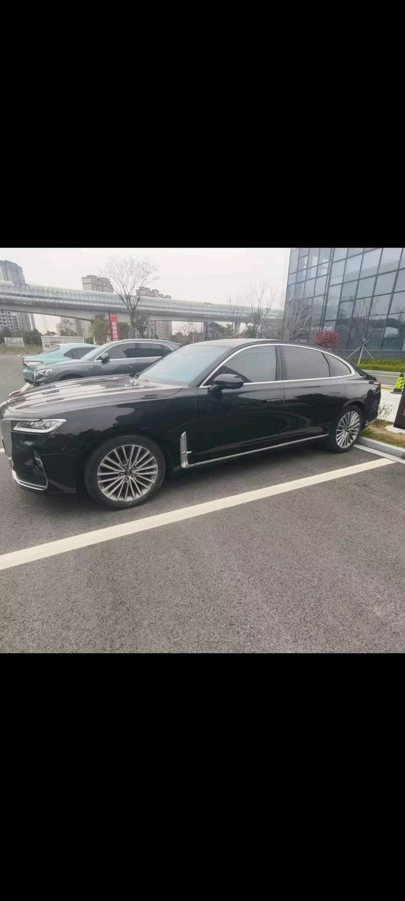 宁波22年红旗H93