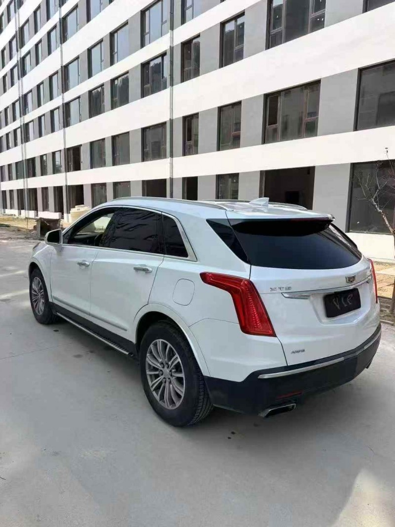 枣庄18年凯迪拉克XT58