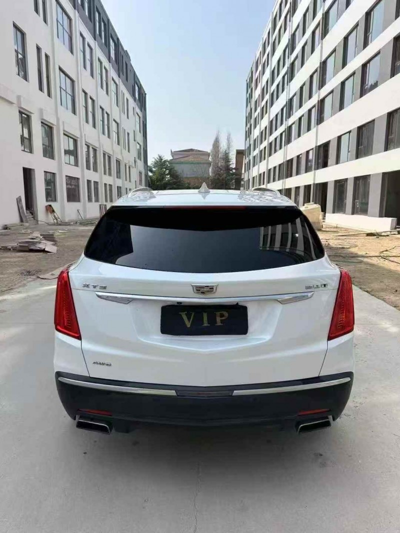 枣庄18年凯迪拉克XT59