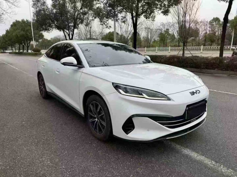 邵阳25年比亚迪海豹2