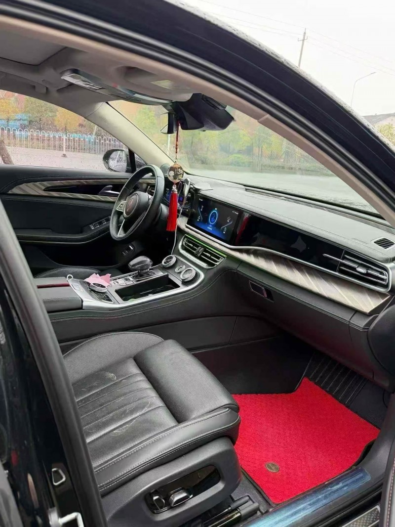 成都23年紅旗H94