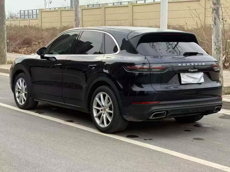 平頂山20年保時捷卡宴7