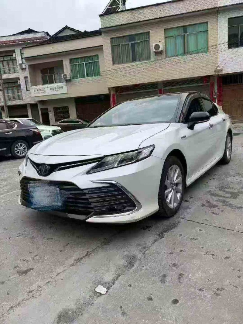 重庆22年丰田凯美瑞3