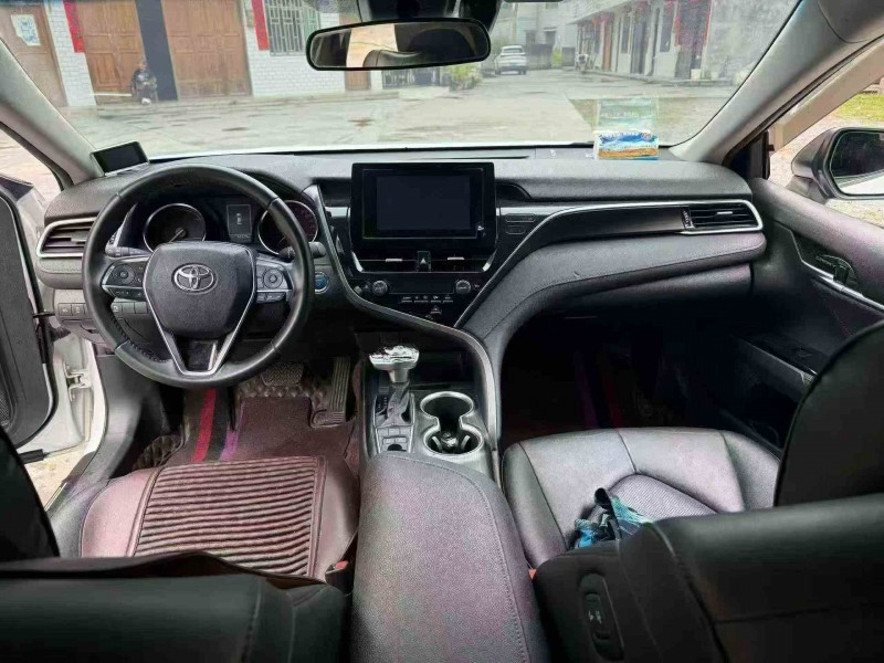 重庆22年丰田凯美瑞4