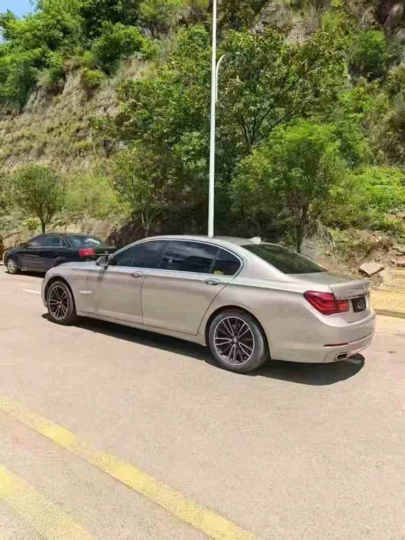 毕节14年宝马7系5