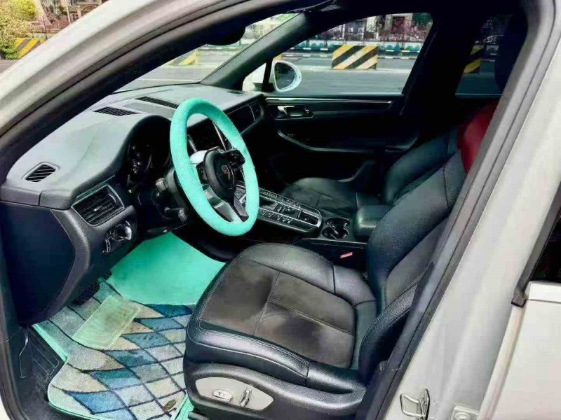 茂名18年保时捷Macan5