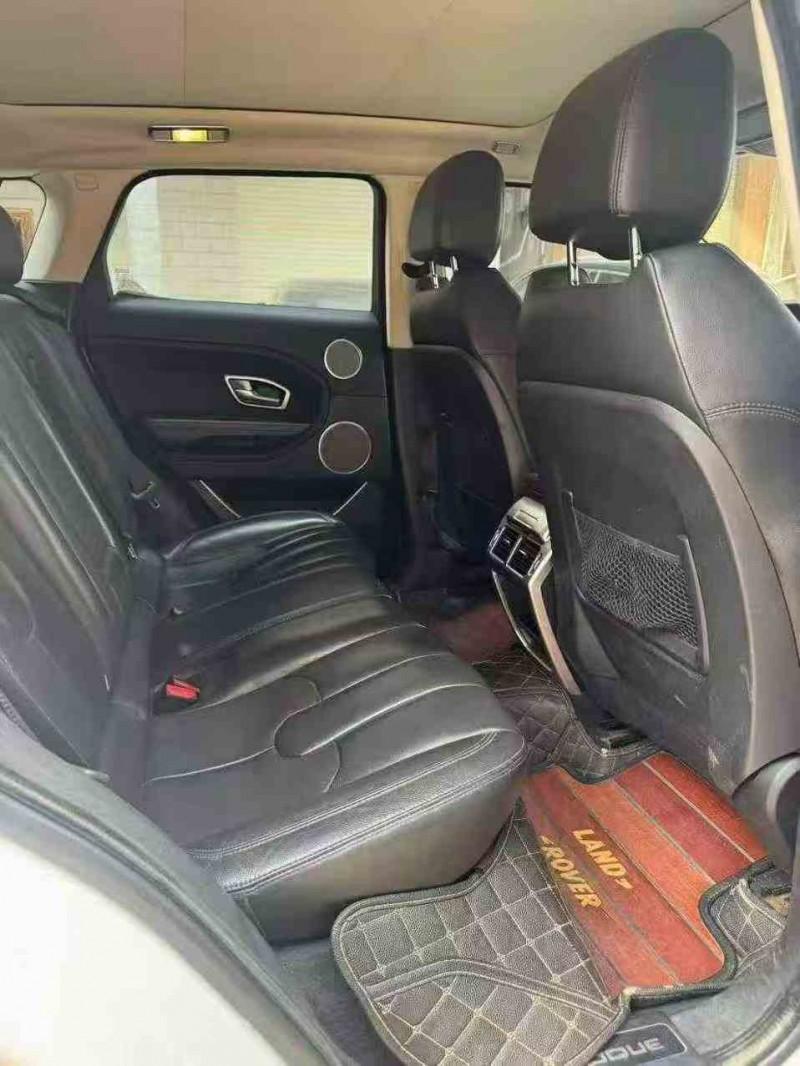 桂林16年路虎极光8