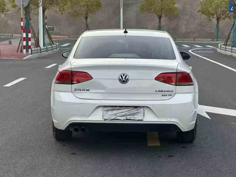 厦门18年大众凌渡6