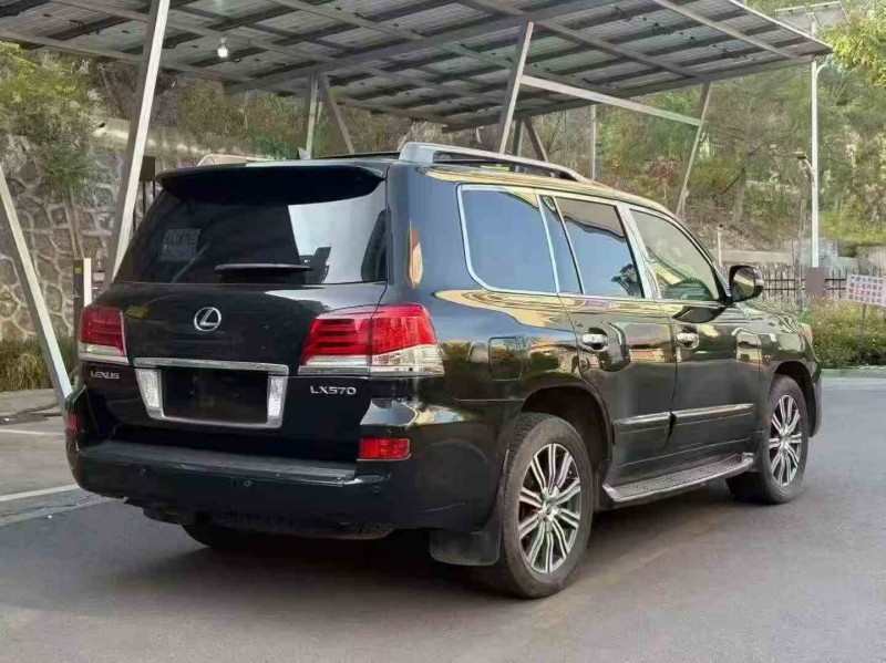 自贡13年雷克萨斯RX2