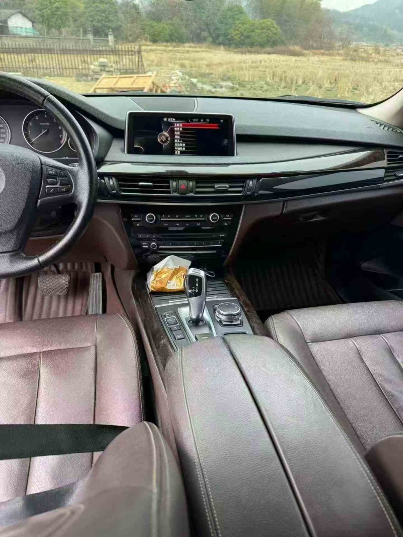 常州16年宝马X58