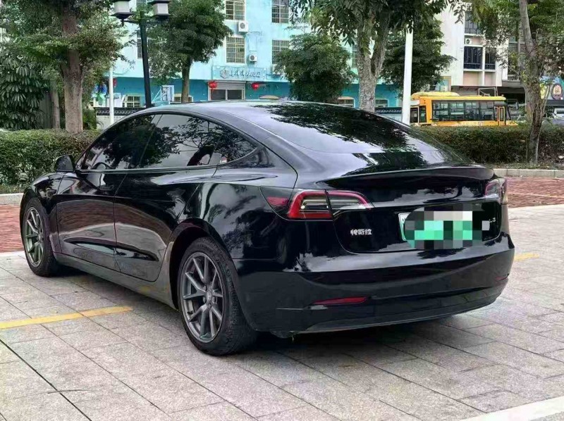 深圳21年特斯拉MODEL 32