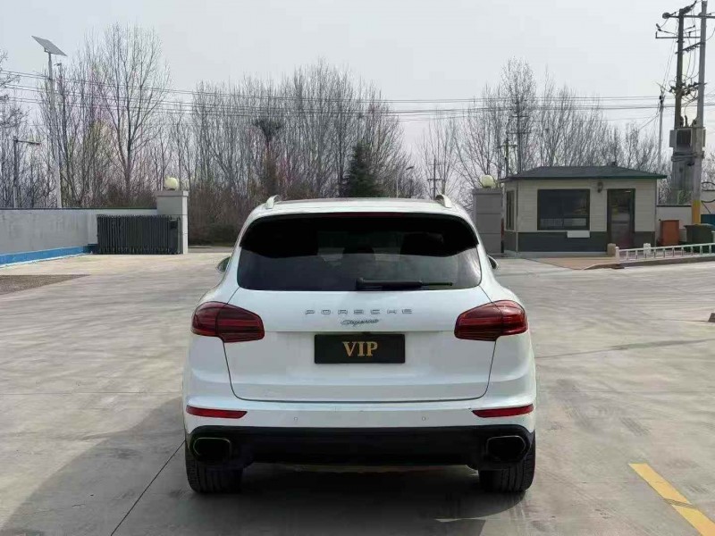 威海16年保时捷卡宴9