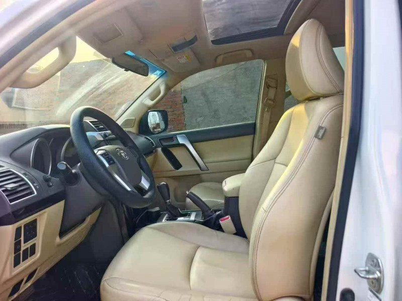 潍坊17年丰田普拉多5