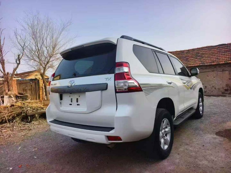 潍坊17年丰田普拉多7