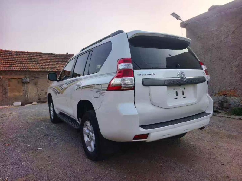 潍坊17年丰田普拉多8