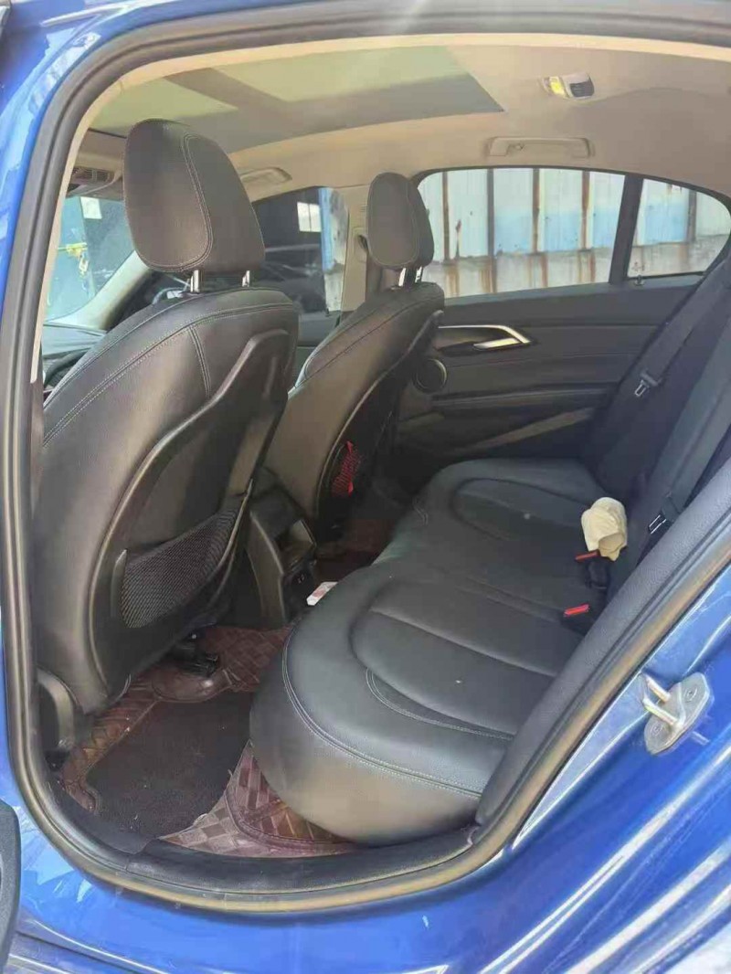 烟台20年宝马1系4