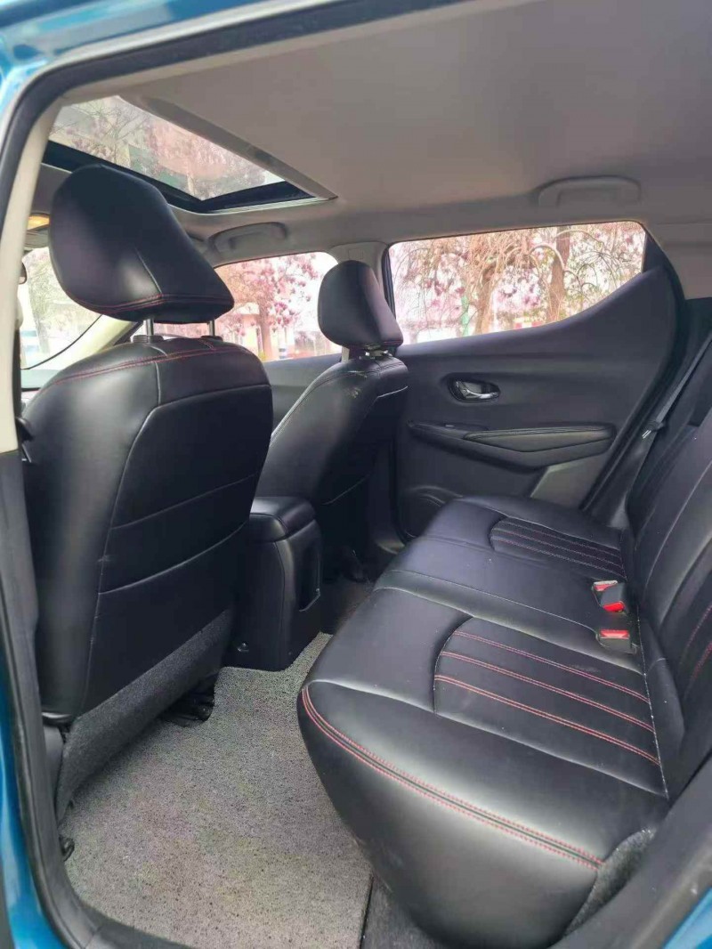 潍坊16年日产蓝鸟6