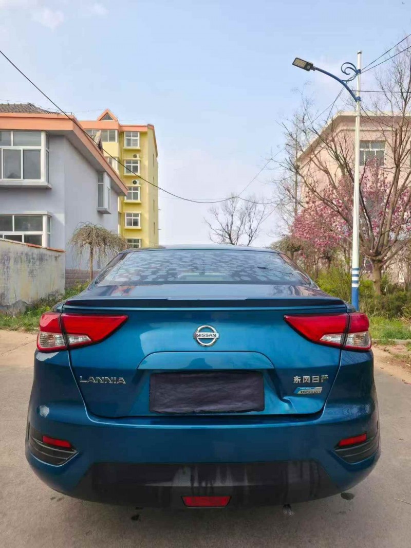 潍坊16年日产蓝鸟9