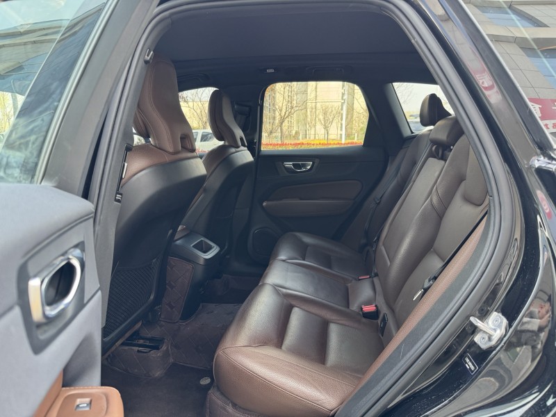 济宁22年沃尔沃XC604