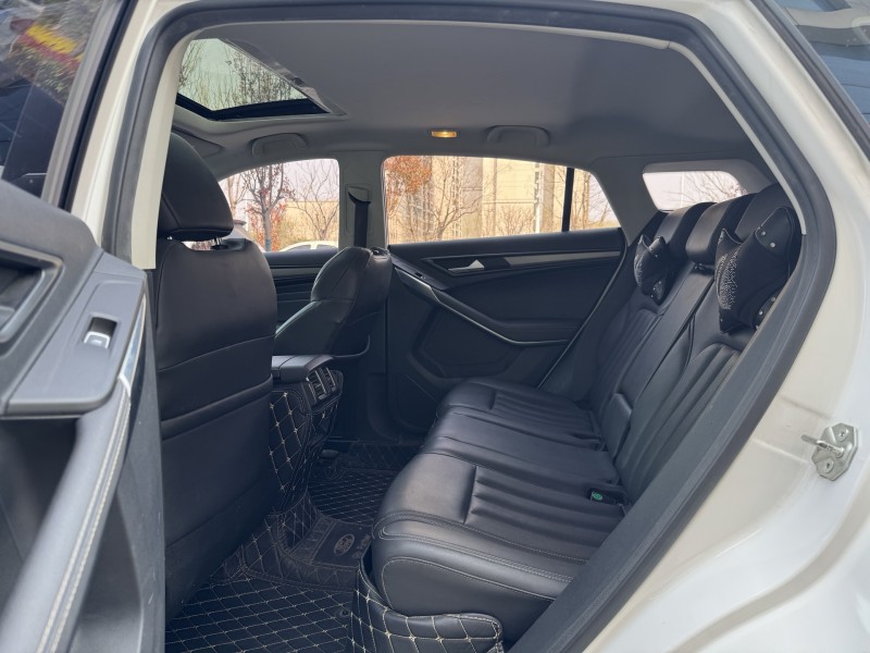 济宁20年福特领界6