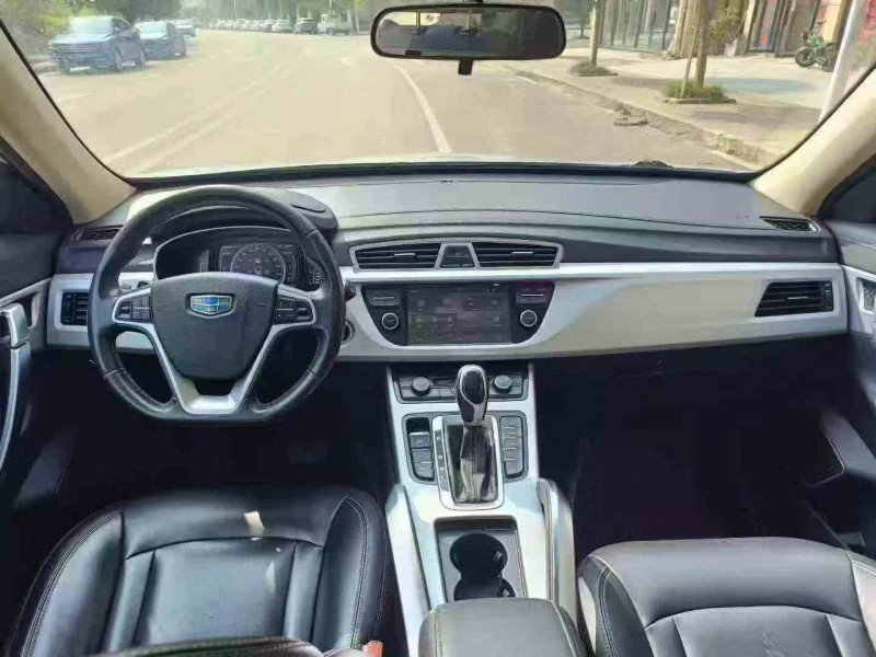 毕节17年吉利博越4