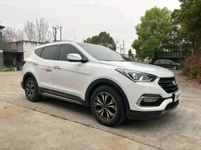 襄阳18年现代新胜达3