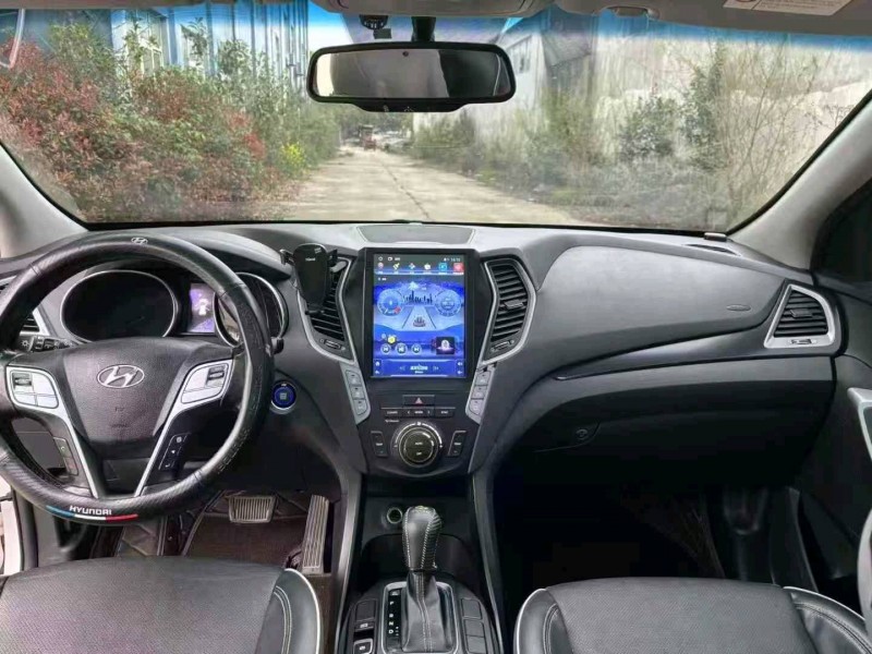 襄阳18年现代新胜达9