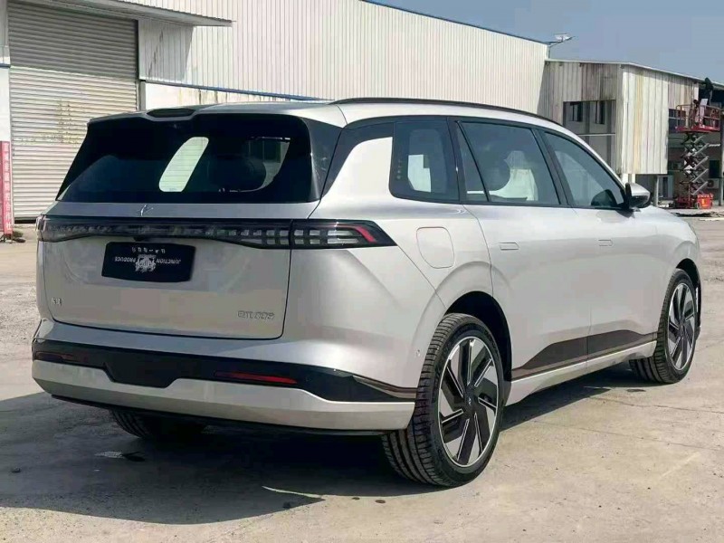 襄阳25年东风奕派3