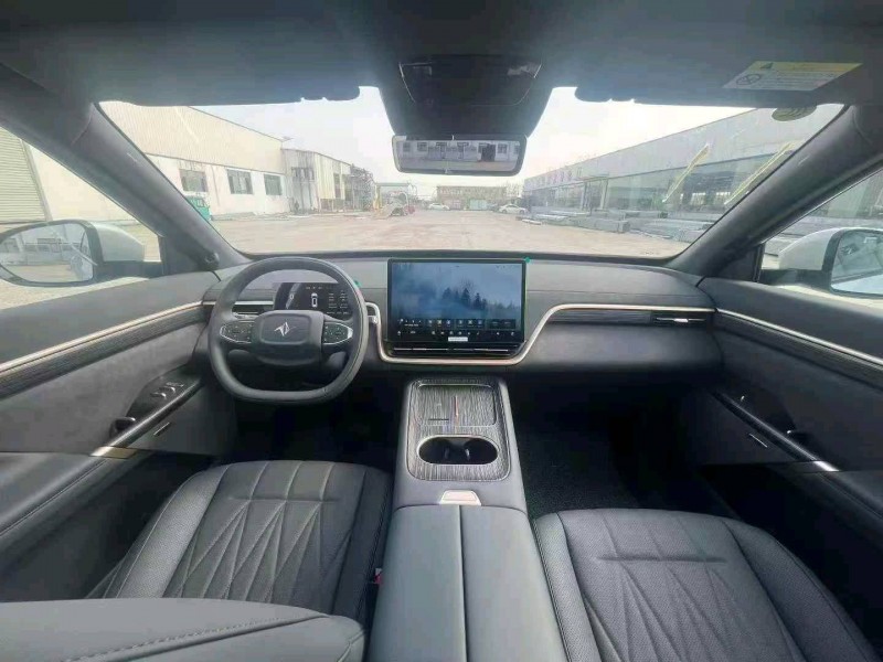 襄阳25年东风奕派7