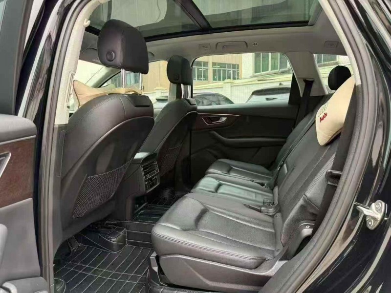 深圳21年奥迪Q75