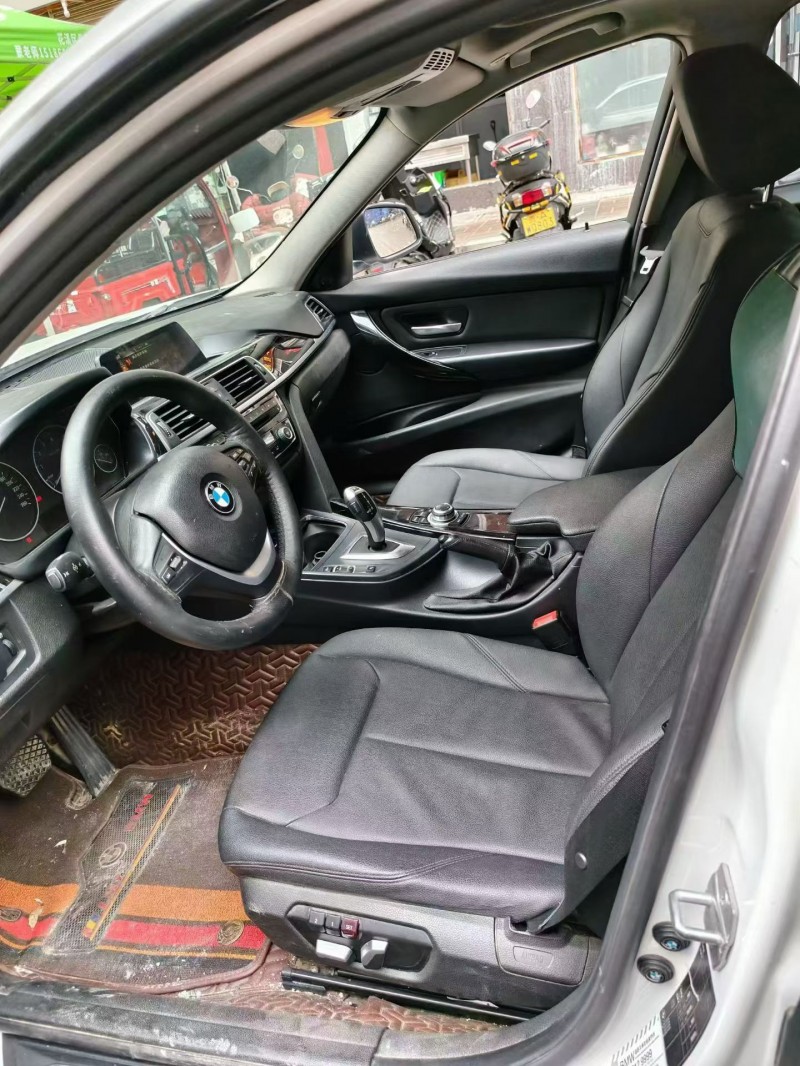 贵阳16年宝马3系5