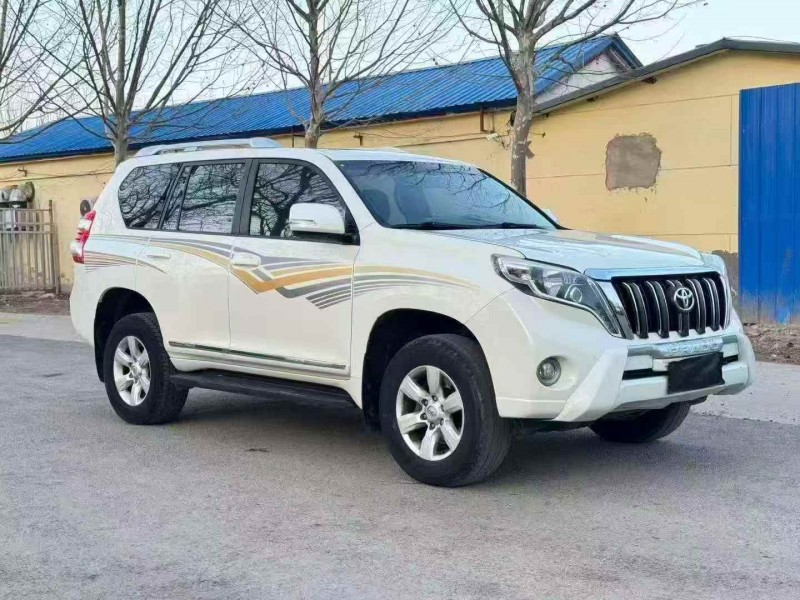 张家口17年丰田普拉多2