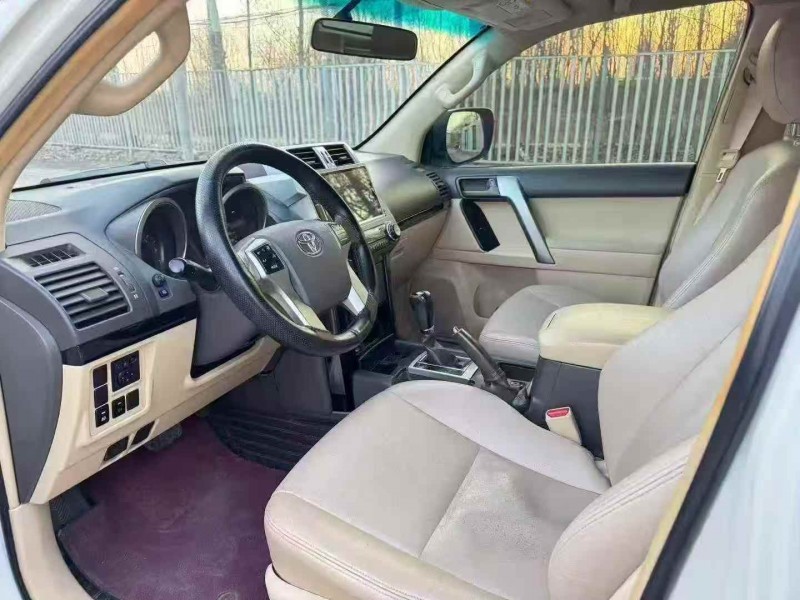 张家口17年丰田普拉多4