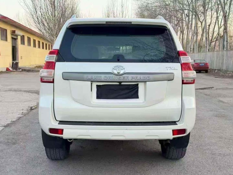 张家口17年丰田普拉多9