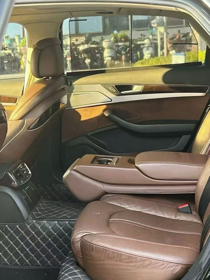 东莞14年奥迪A8L4