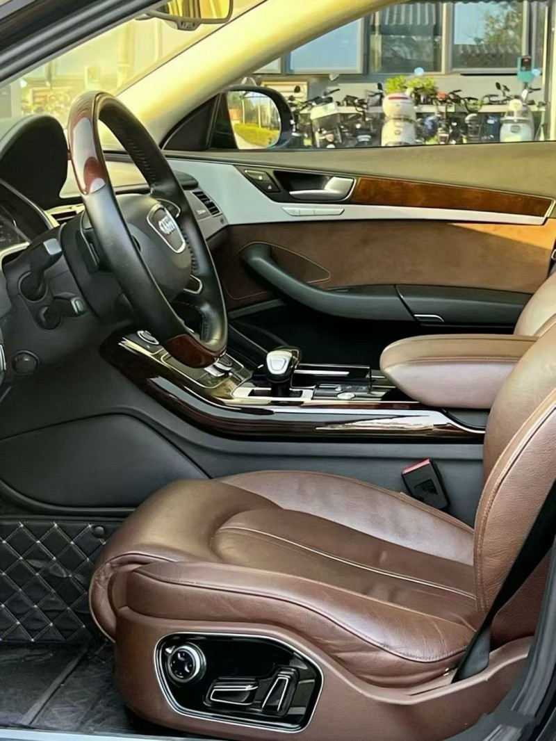 东莞14年奥迪A8L5