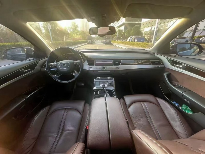 东莞14年奥迪A8L6